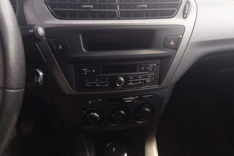 Used Citroen Elysee 2014 1.6L Manual Fashion Edition Audio And AC Panel