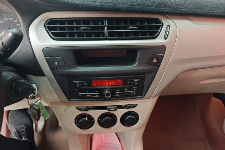 Used Citroen Elysee 2014 1.6L Manual Fashion Edition Audio And AC Panel