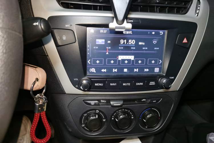 Used Citroen Elysee 2014 1.6L Automatic Fashion Model Audio And AC Panel