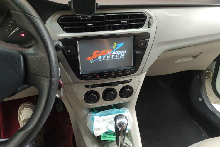 Used Citroen Elysee 2014 1.6L Automatic Fashion Model Audio And AC Panel
