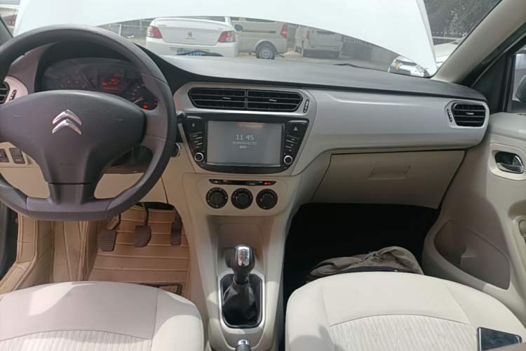 Used Citroen Elysee 2014 1.6L Manual Fashion Edition Audio And AC Panel