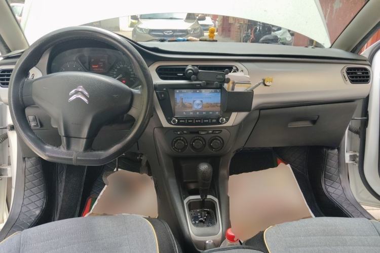 Used Citroen Elysee 2014 WTCC Commemorative Edition 1.6L Automatic Fashion Model Center Console