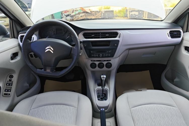 Used Citroen Elysee 2014 1.6L Automatic Fashion Model Center Console