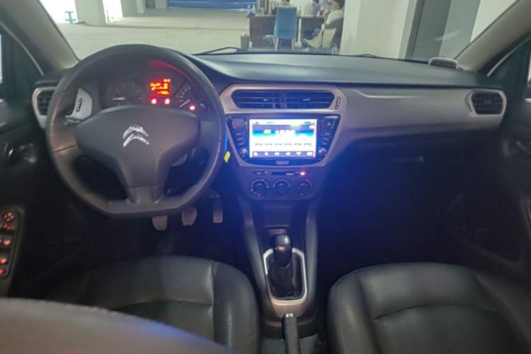 Used Citroen Elysee 2014 1.6L Manual Fashion Edition Center Console