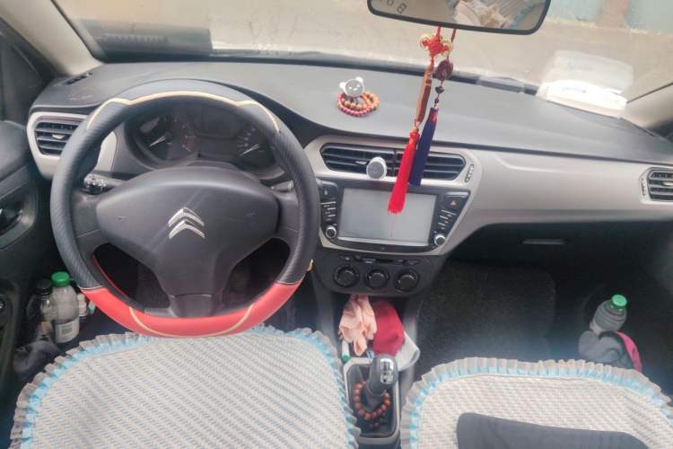Used Citroen Elysee 2014 1.6L Manual Fashion Edition Center Console