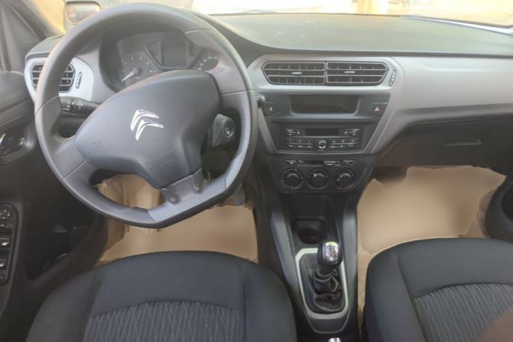 Used Citroen Elysee 2014 1.6L Manual Fashion Edition Center Console