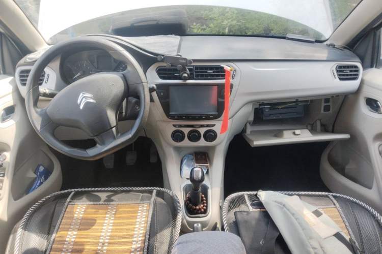 Used Citroen Elysee 2014 1.6L Manual Fashion Edition Center Console