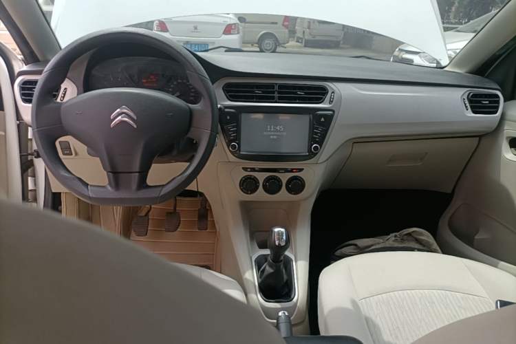 Used Citroen Elysee 2014 1.6L Manual Fashion Edition Center Console