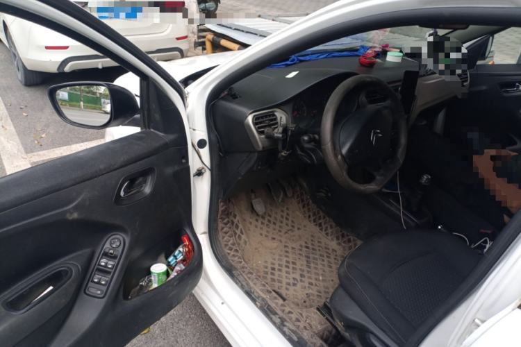 Used Citroen Elysee 2014 1.6L Manual Fashion Model CNG Driver Seat