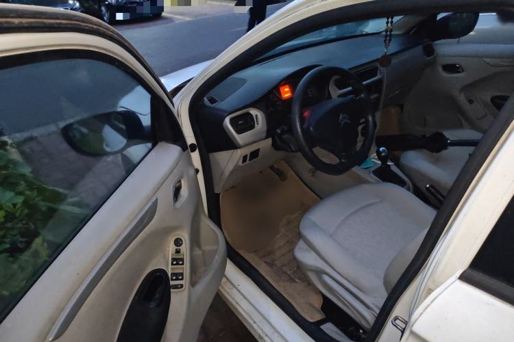 Used Citroen Elysee 2014 1.6L Manual Comfort Model Driver Seat