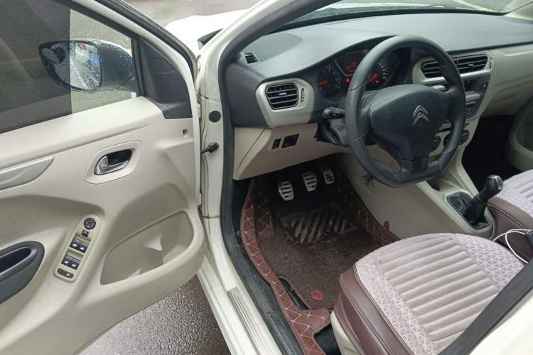 Used Citroen Elysee 2014 1.6L Manual Comfort Model Driver Seat