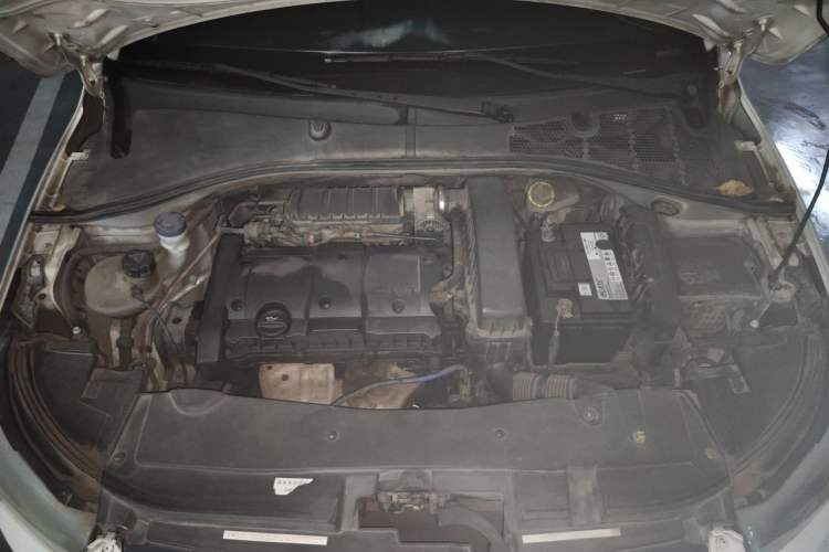 Used Citroen Elysee 2014 1.6L Automatic Fashion Model Engine Bay
