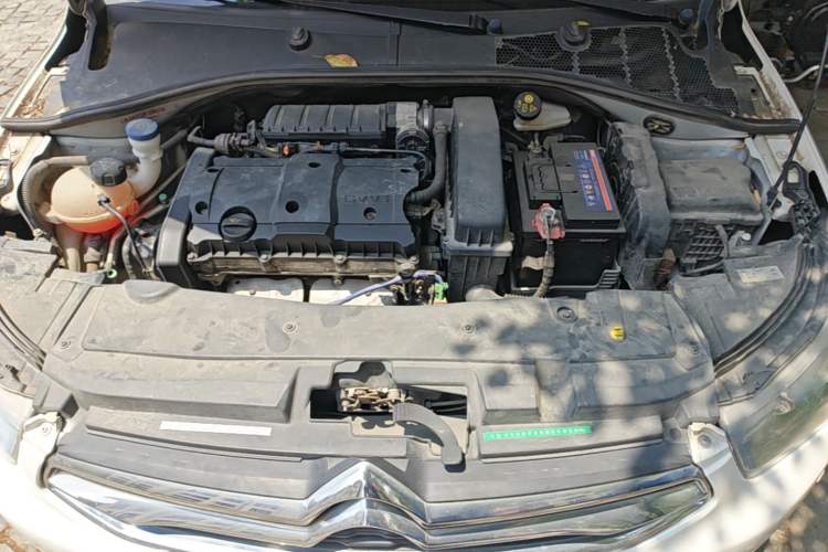 Used Citroen Elysee 2014 1.6L Automatic Fashion Model Engine Bay