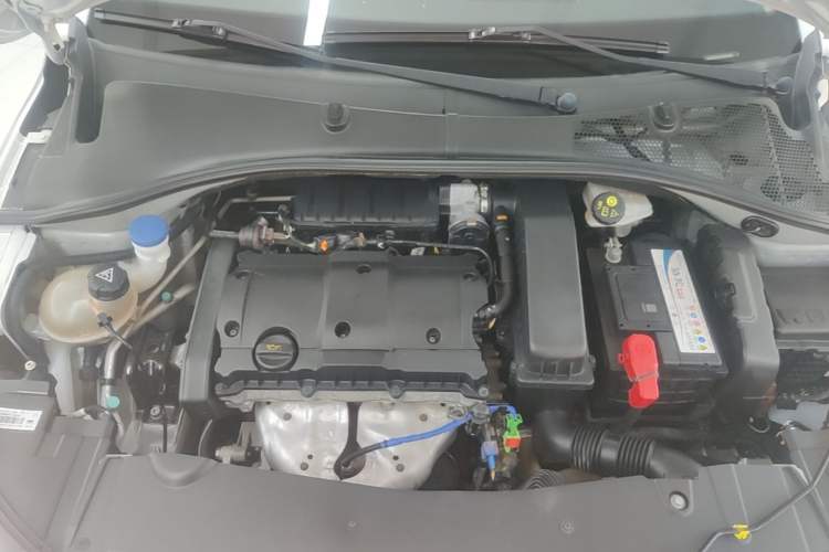 Used Citroen Elysee 2014 1.6L Manual Fashion Edition Engine Bay