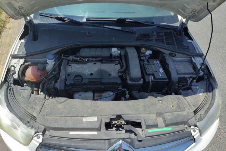 Used Citroen Elysee 2014 1.6L Manual Fashion Edition Engine Bay
