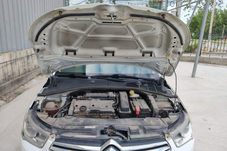 Used Citroen Elysee 2014 1.6L Automatic Fashion Model Engine Bay