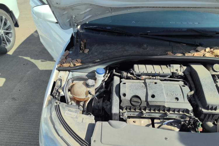 Used Citroen Elysee 2014 1.6L Automatic Fashion Model Engine Bay Right