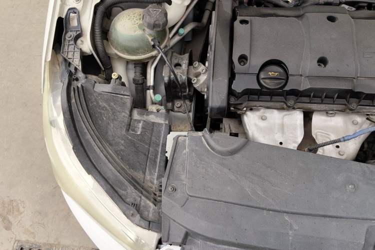Used Citroen Elysee 2014 1.6L Automatic Fashion Model Engine Bay Right