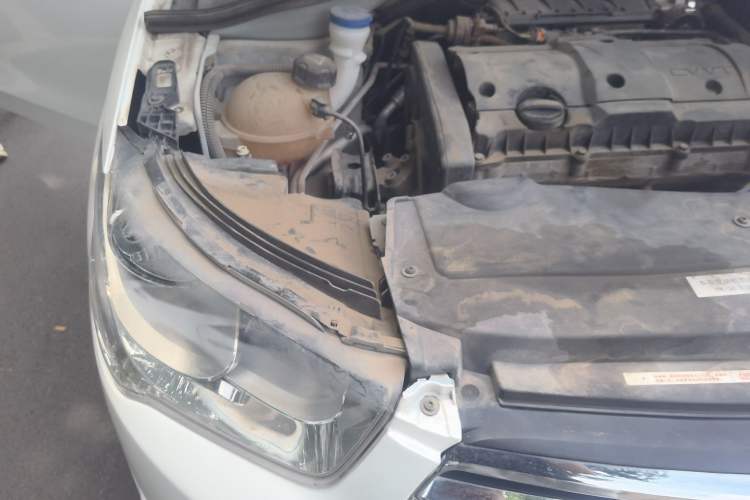 Used Citroen Elysee 2014 1.6L Manual Fashion Edition Engine Bay Right