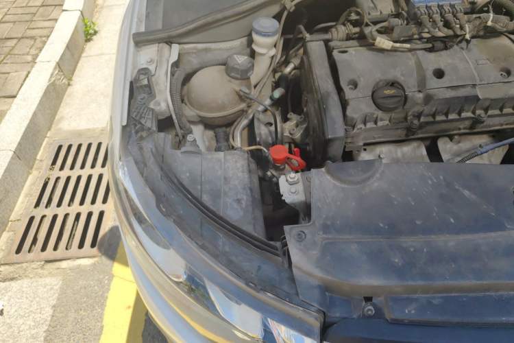 Used Citroen Elysee 2014 1.6L Manual Fashion Model CNG Engine Bay Right