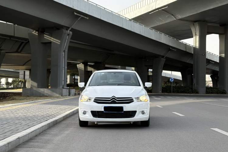 Used Citroen Elysee 2014 1.6L Automatic Fashion Model Exterior 4