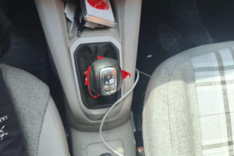 Used Citroen Elysee 2014 1.6L Manual Fashion Edition Gear Lever