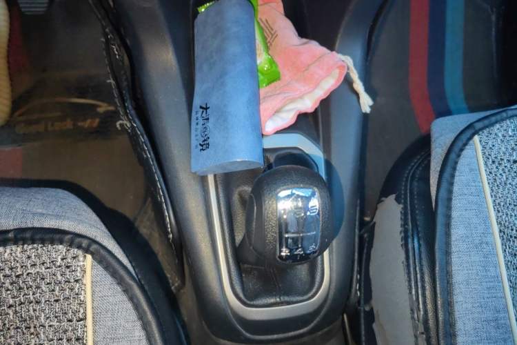 Used Citroen Elysee 2014 1.6L Manual Fashion Edition Gear Lever