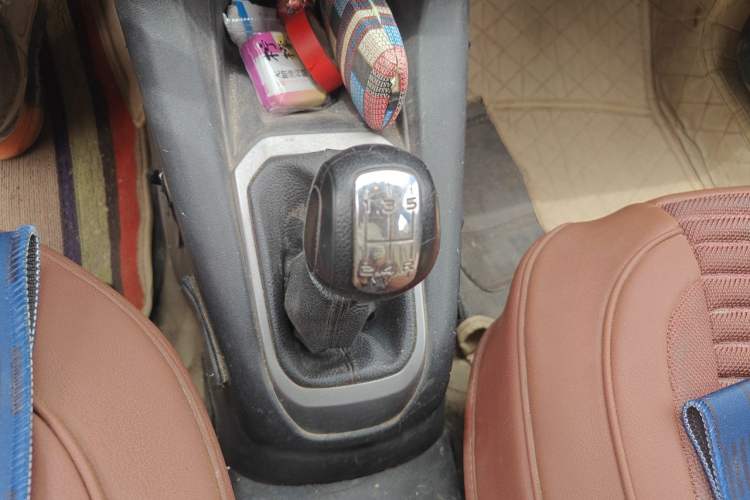 Used Citroen Elysee 2014 1.6L Manual Fashion Edition Gear Lever
