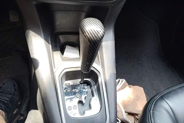 Used Citroen Elysee 2014 1.6L Automatic Fashion Model Gear Lever