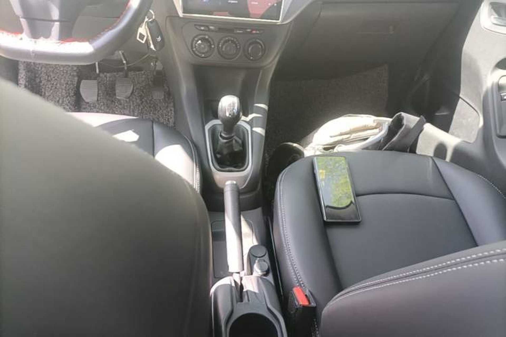 Used Citroen Elysee 2014 1.6L Manual Fashion Edition Gear Lever