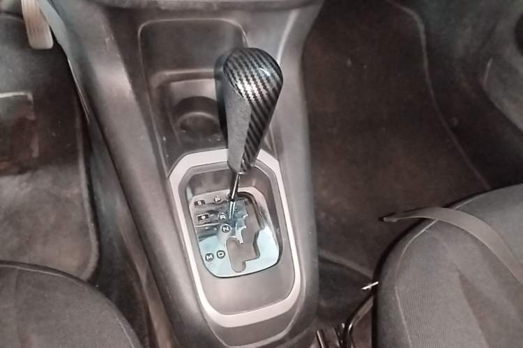 Used Citroen Elysee 2014 1.6L Automatic Fashion Model Gear Lever