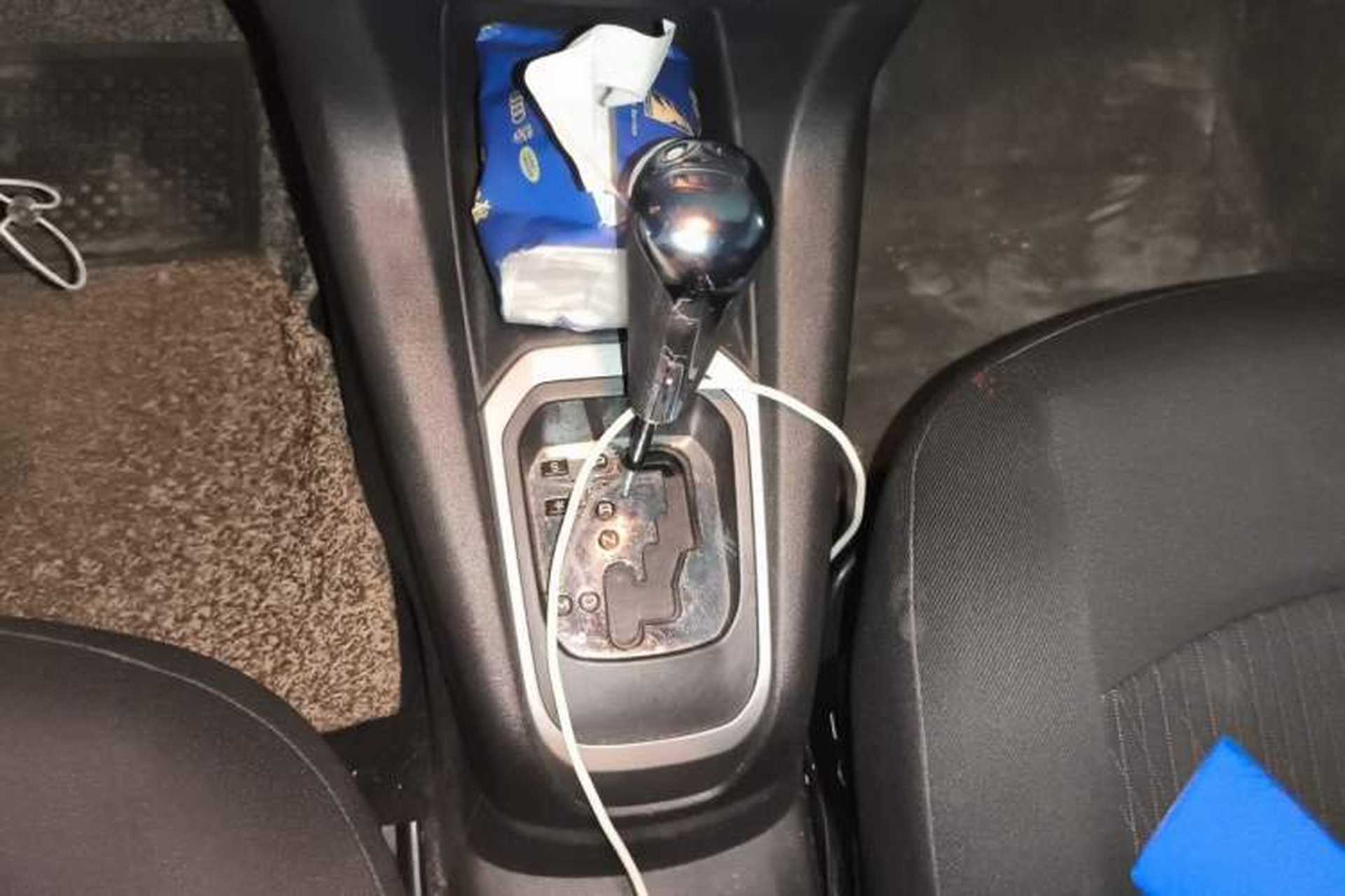 Used Citroen Elysee 2014 1.6L Automatic Comfort Model Gear Lever