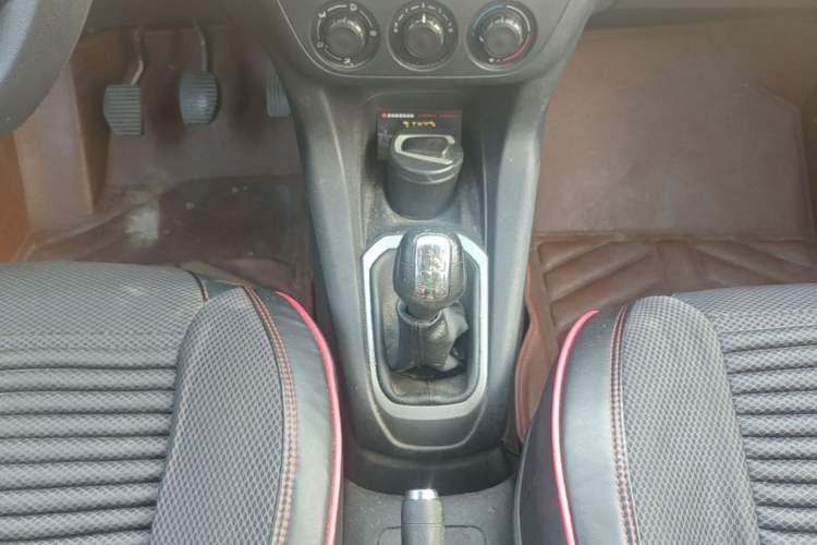 Used Citroen Elysee 2014 1.6L Manual Fashion Edition Gear Lever