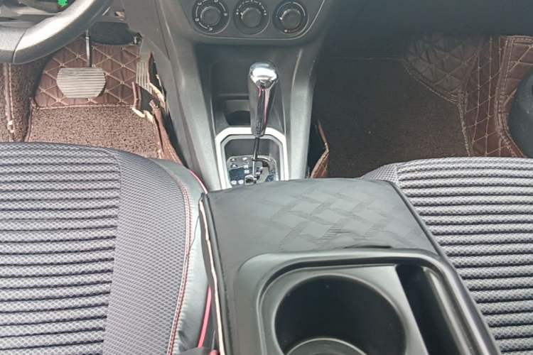 Used Citroen Elysee 2014 1.6L Automatic Fashion Model Gear Lever