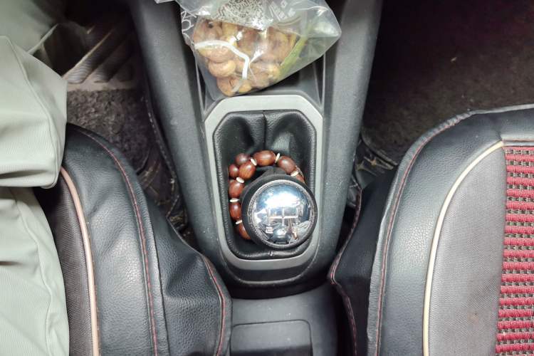Used Citroen Elysee 2014 1.6L Manual Fashion Edition Gear Lever
