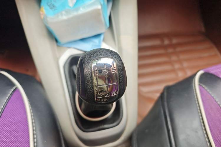 Used Citroen Elysee 2014 1.6L Manual Fashion Edition Gear Lever