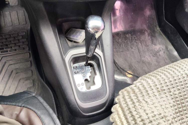 Used Citroen Elysee 2014 1.6L Automatic Fashion Model Gear Lever