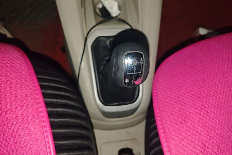 Used Citroen Elysee 2014 1.6L Manual Fashion Edition Gear Lever