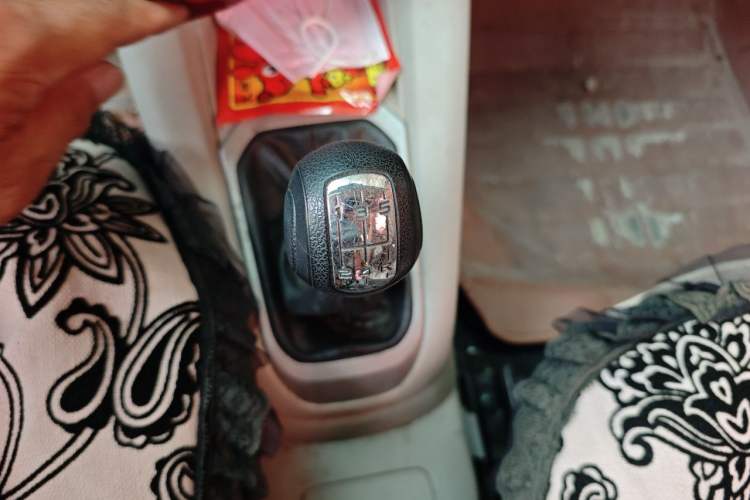 Used Citroen Elysee 2014 1.6L Manual Fashion Edition Gear Lever