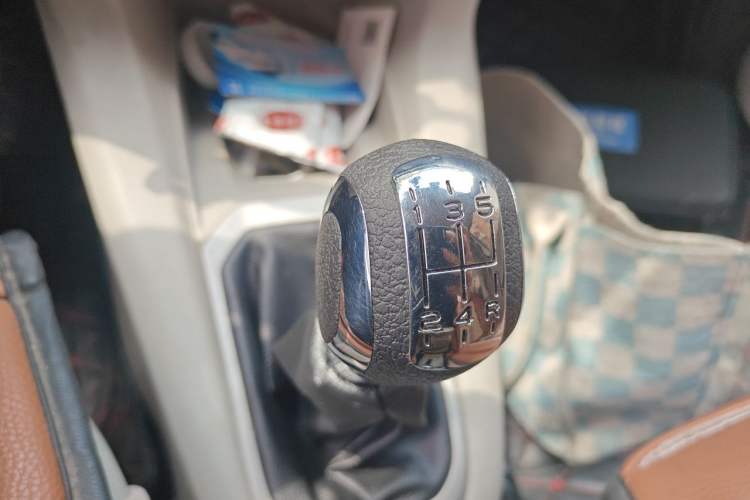 Used Citroen Elysee 2014 1.6L Manual Fashion Edition Gear Lever