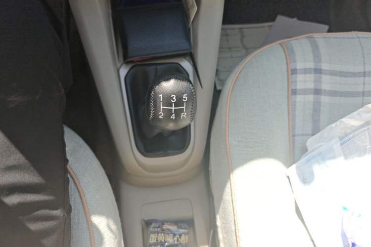 Used Citroen Elysee 2014 1.6L Manual Comfort Model Gear Lever