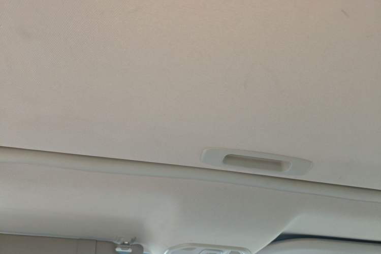 Used Citroen Elysee 2014 1.6L Manual Comfort Model Headliner