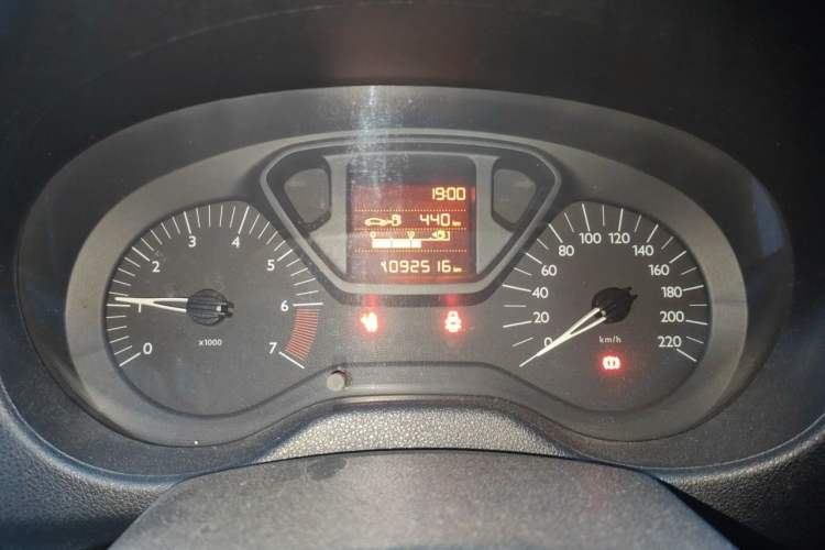 Used Citroen Elysee 2014 1.6L Manual Fashion Edition Instrument Cluster