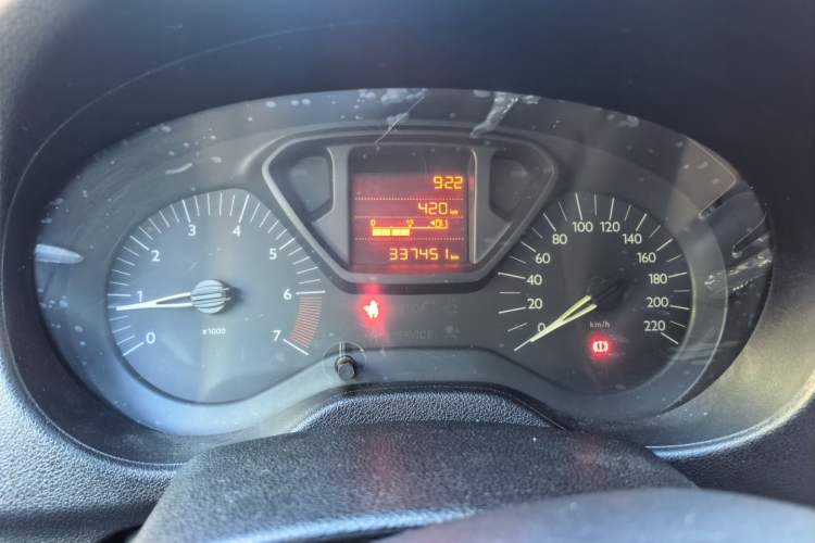 Used Citroen Elysee 2014 1.6L Manual Fashion Model CNG Instrument Cluster