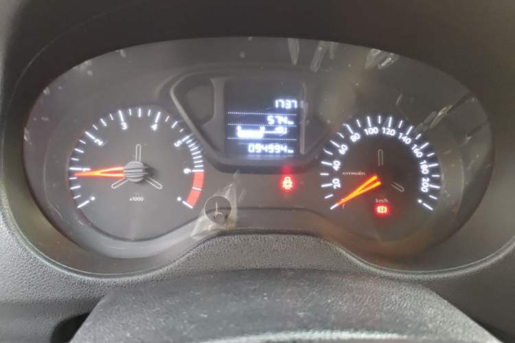 Used Citroen Elysee 2014 1.6L Manual Fashion Model CNG Instrument Cluster