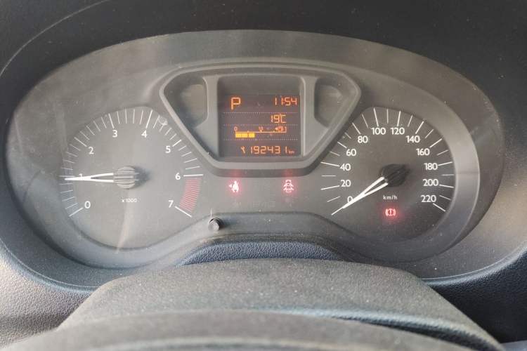 Used Citroen Elysee 2014 1.6L Automatic Fashion Model Instrument Cluster