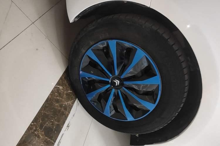 Used Citroen Elysee 2014 1.6L Automatic Fashion Model Left Front Wheel Hub