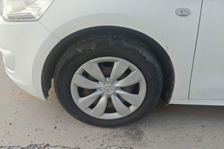Used Citroen Elysee 2014 1.6L Manual Fashion Edition Left Front Wheel Hub