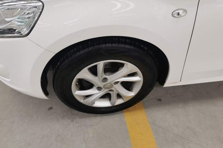Used Citroen Elysee 2014 1.6L Manual Fashion Edition Left Front Wheel Hub
