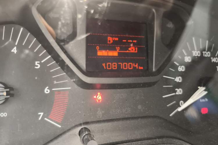 Used Citroen Elysee 2014 1.6L Manual Fashion Edition Odometer Close Up